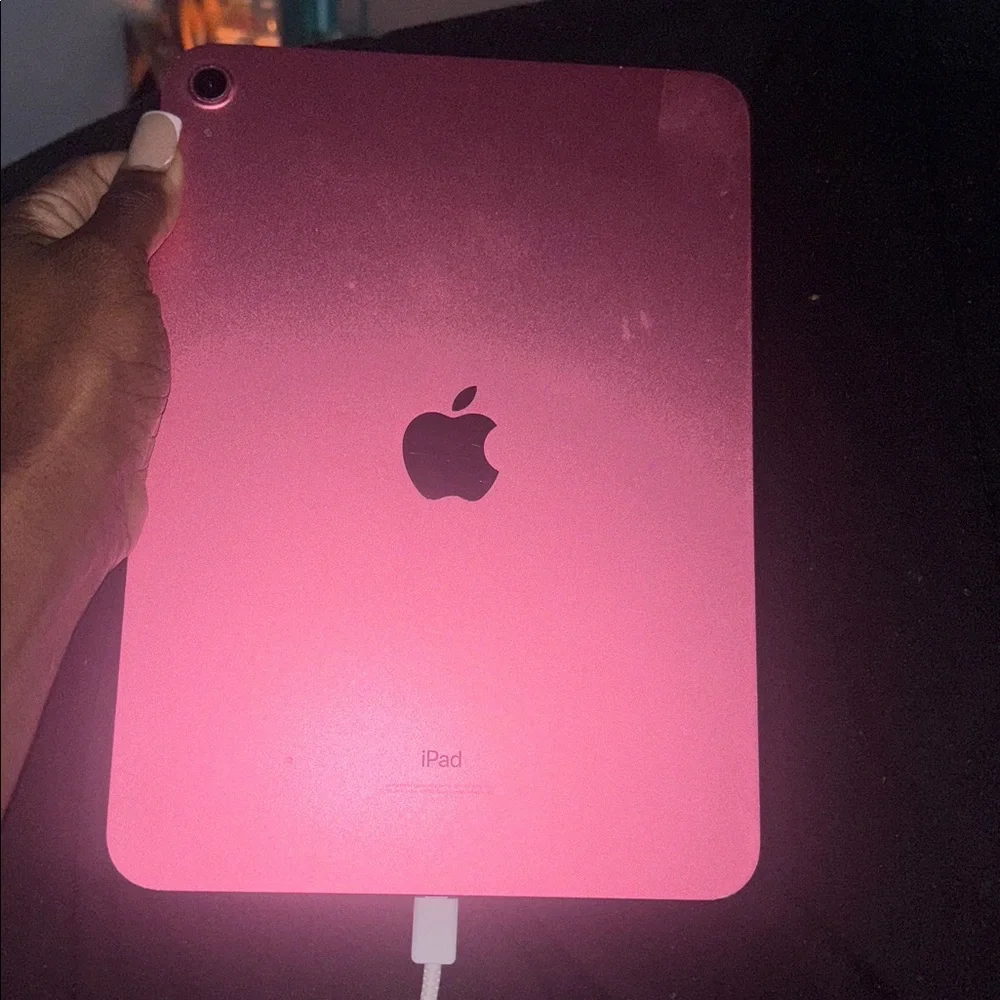 Apple iPad with Black Bezel